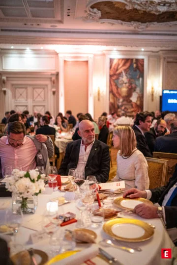 a864cd6e2bcef8a684c777db53bfd6b95511454c 360x540 1 4