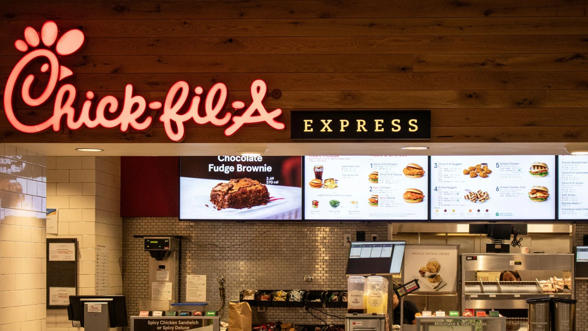 chick fil a unsplash zoshua colh