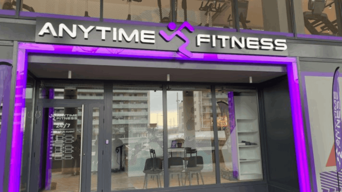 entrada de gimnasio anytime fitness