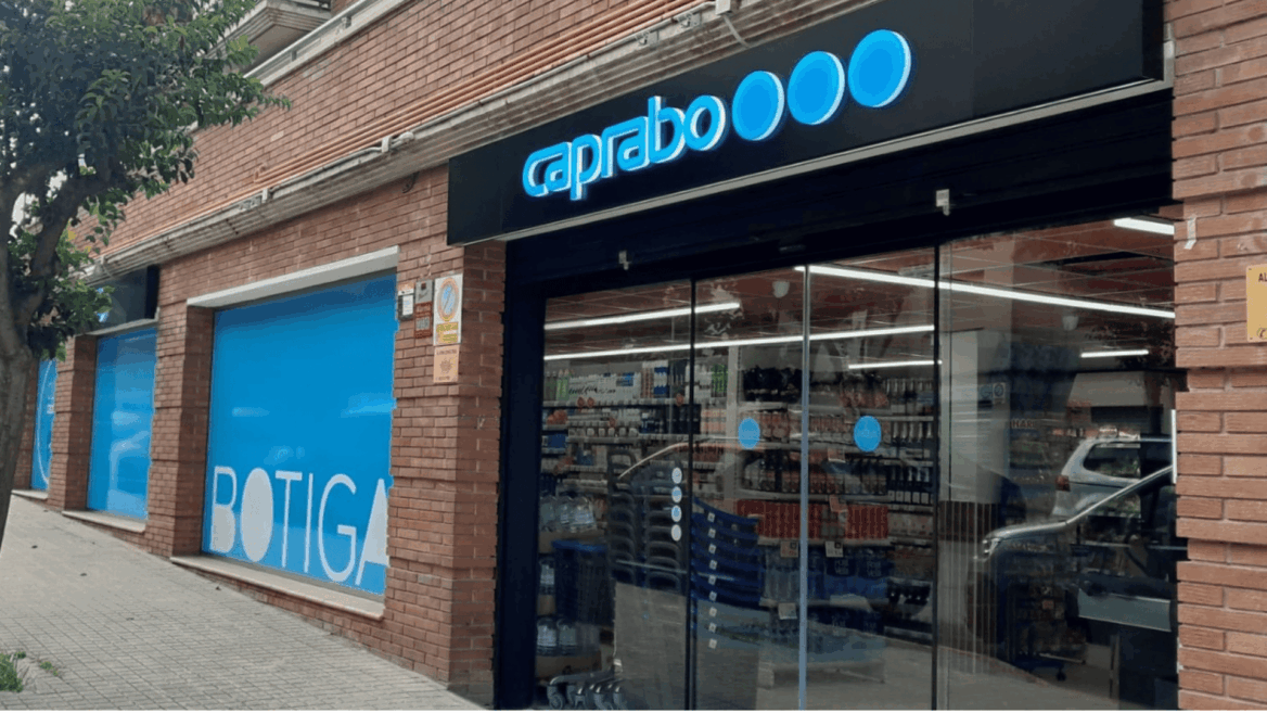 entrada tienda caprabo