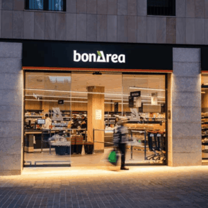 exterior tienda bonàrea entrada