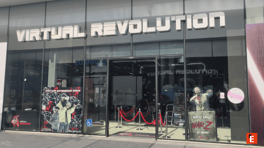 exterior virtual revolution entrada
