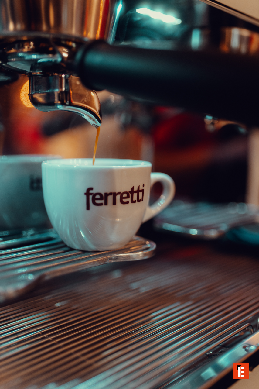 franquicia ferretti 12