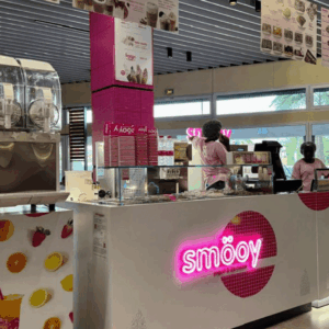 interior tienda yogur helado smöoy