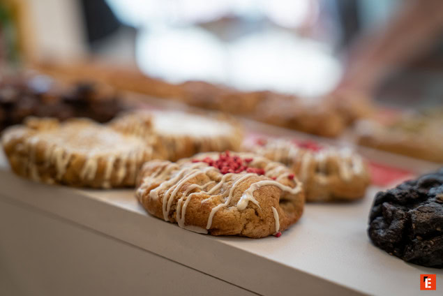 biscuit moelleux au caramel et Éclats croquants