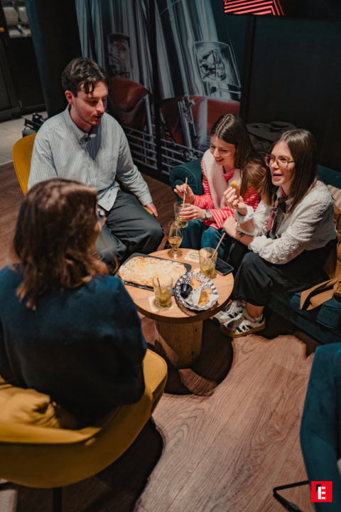 apéro, tapas et conversations entre amis