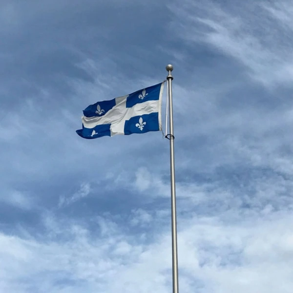 drapeau du quebec