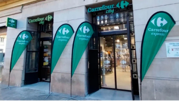 exterior tienda carrefour
