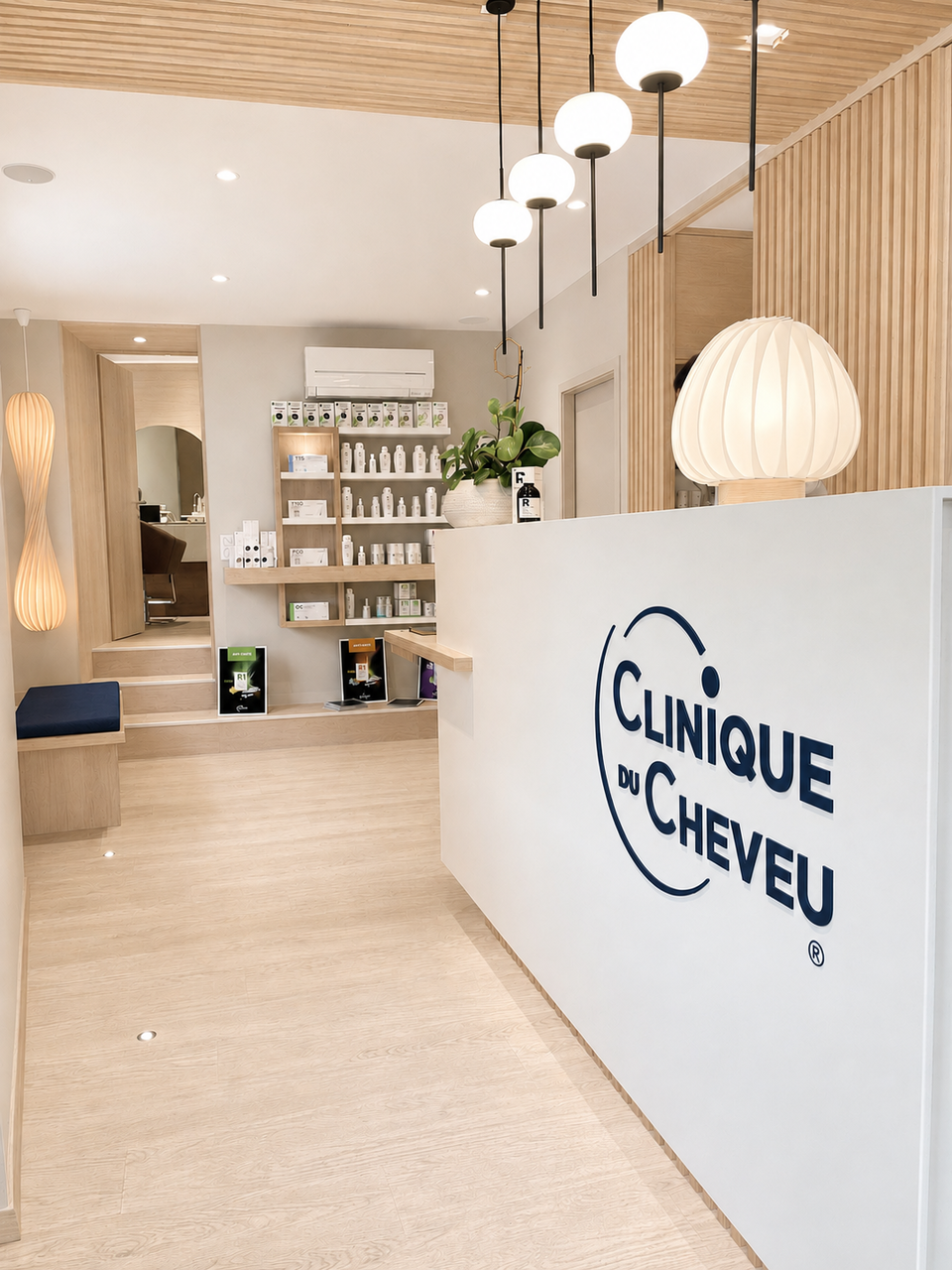 clinique capillaire moderne avec diagnostic numérique