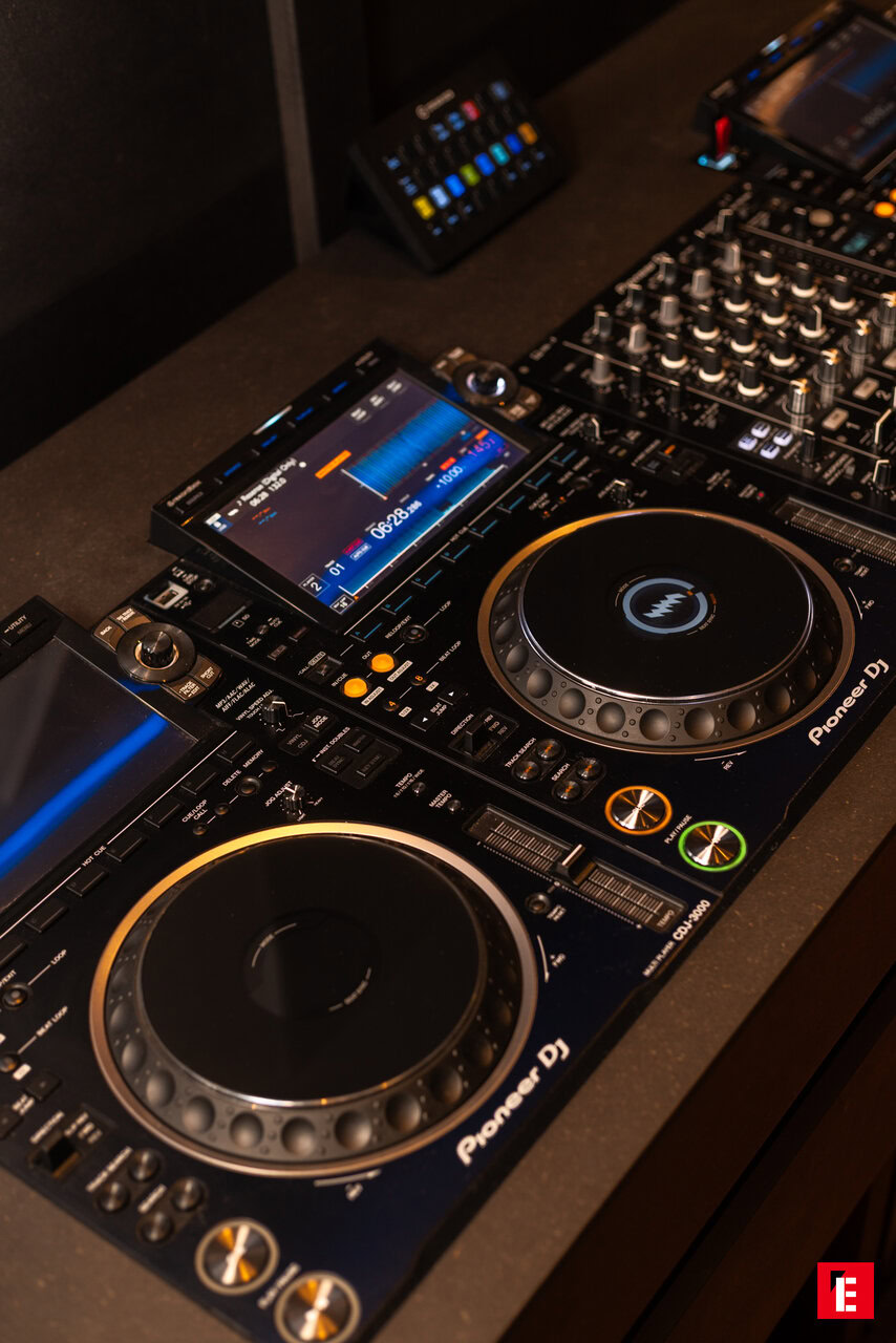 Franchise DJ LAB 6