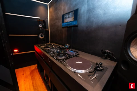 Franchise DJ LAB 1