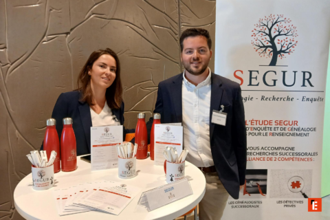 registre ancien À lÉcriture cursive sépia