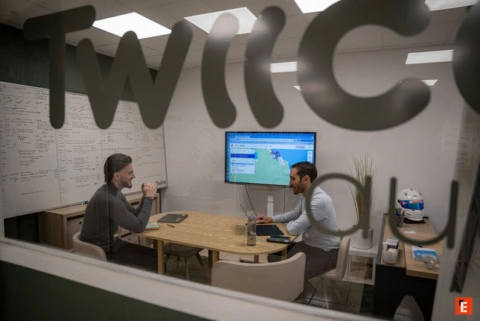 franchise twiice auto 4