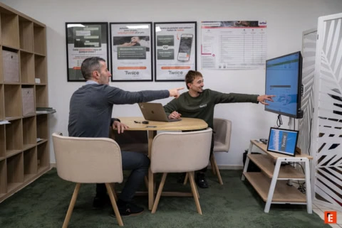 franchise twiice auto 8