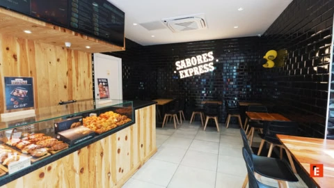 sabores express: fachada moderna con barra y ventanales