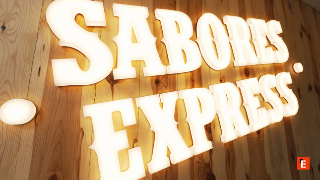 sabores express: panadería cafetería iluminada en esquina