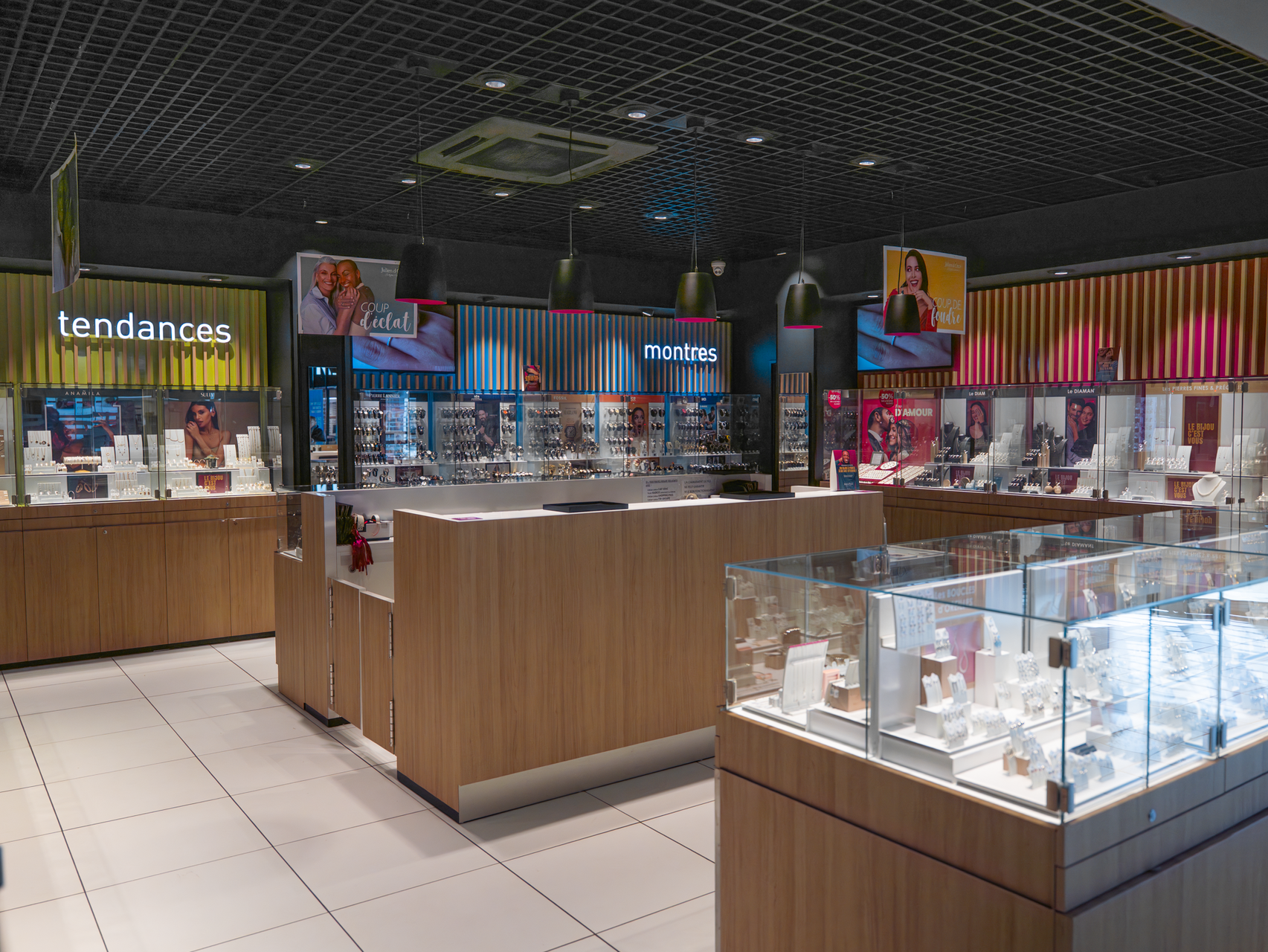 boutique de joaillerie et montres de luxe