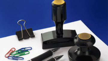 material de oficina tampones