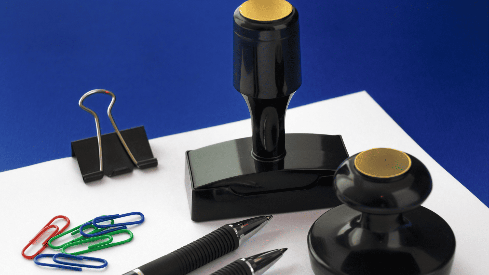 material de oficina tampones