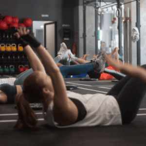 mujeres haciendo deporte