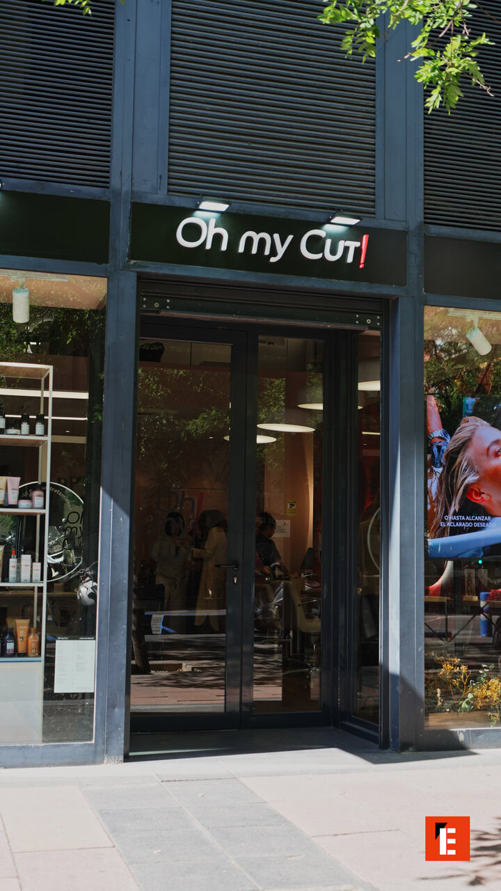 oh my cut! peluquería: fachada moderna