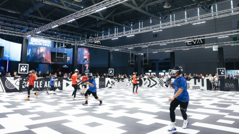 interior monocromo de málaga con patrón geométrico