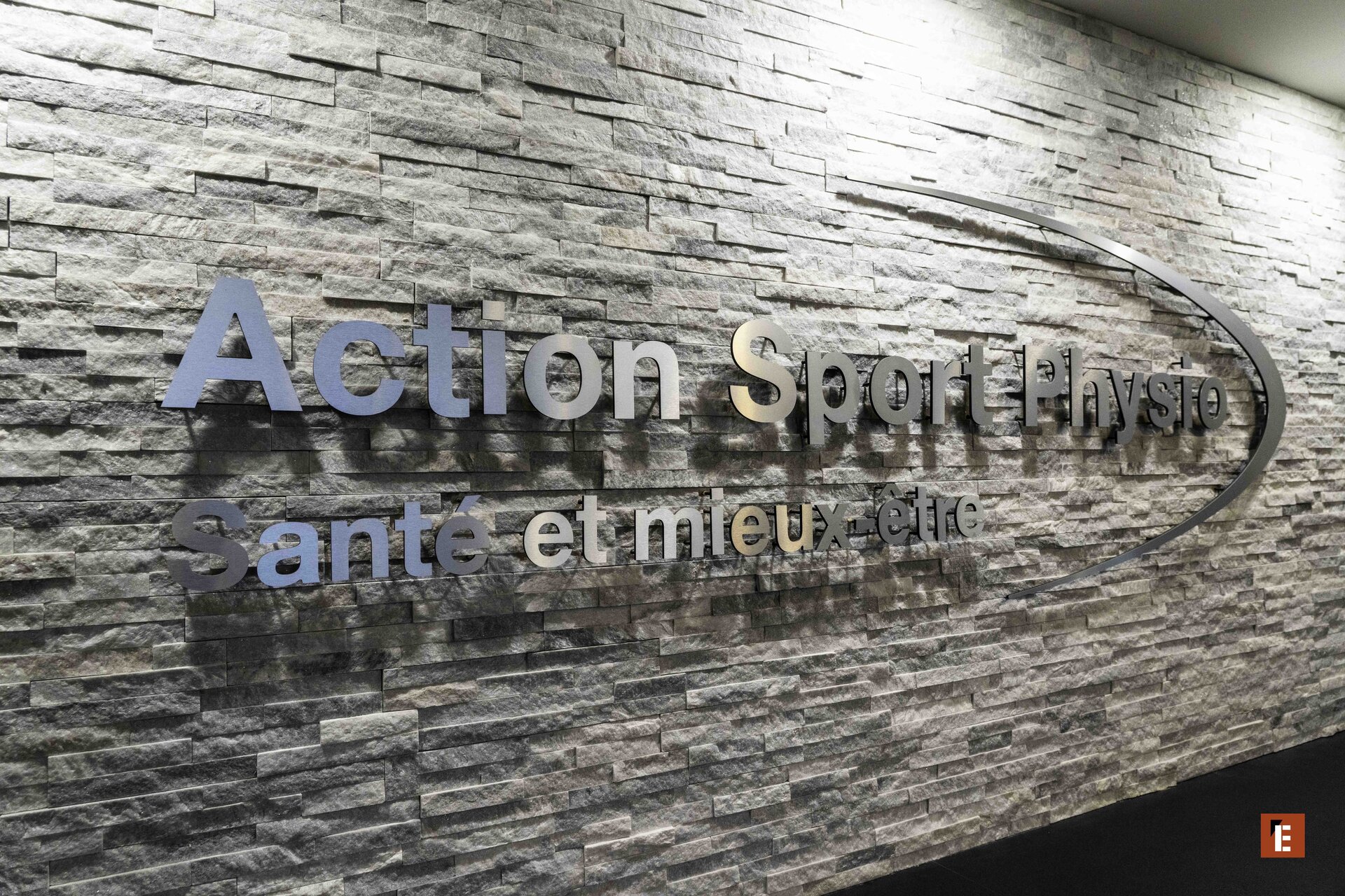 enseigne action sport physio — clinique de physiothérapie