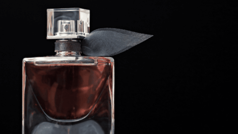 botella de perfume