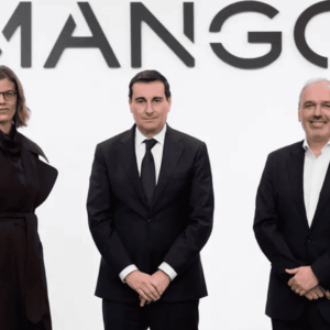 ejecutivos de mango con logo mango