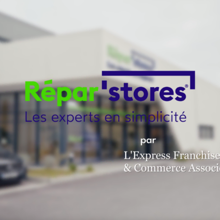 logo réparstores sur façade commerciale floue