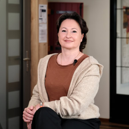 portrait dune femme confiante en entretien