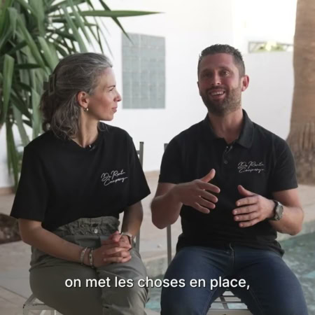 témoignage de rent company au bord de la piscine