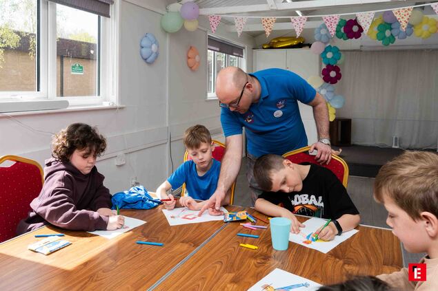 kids art class at community center