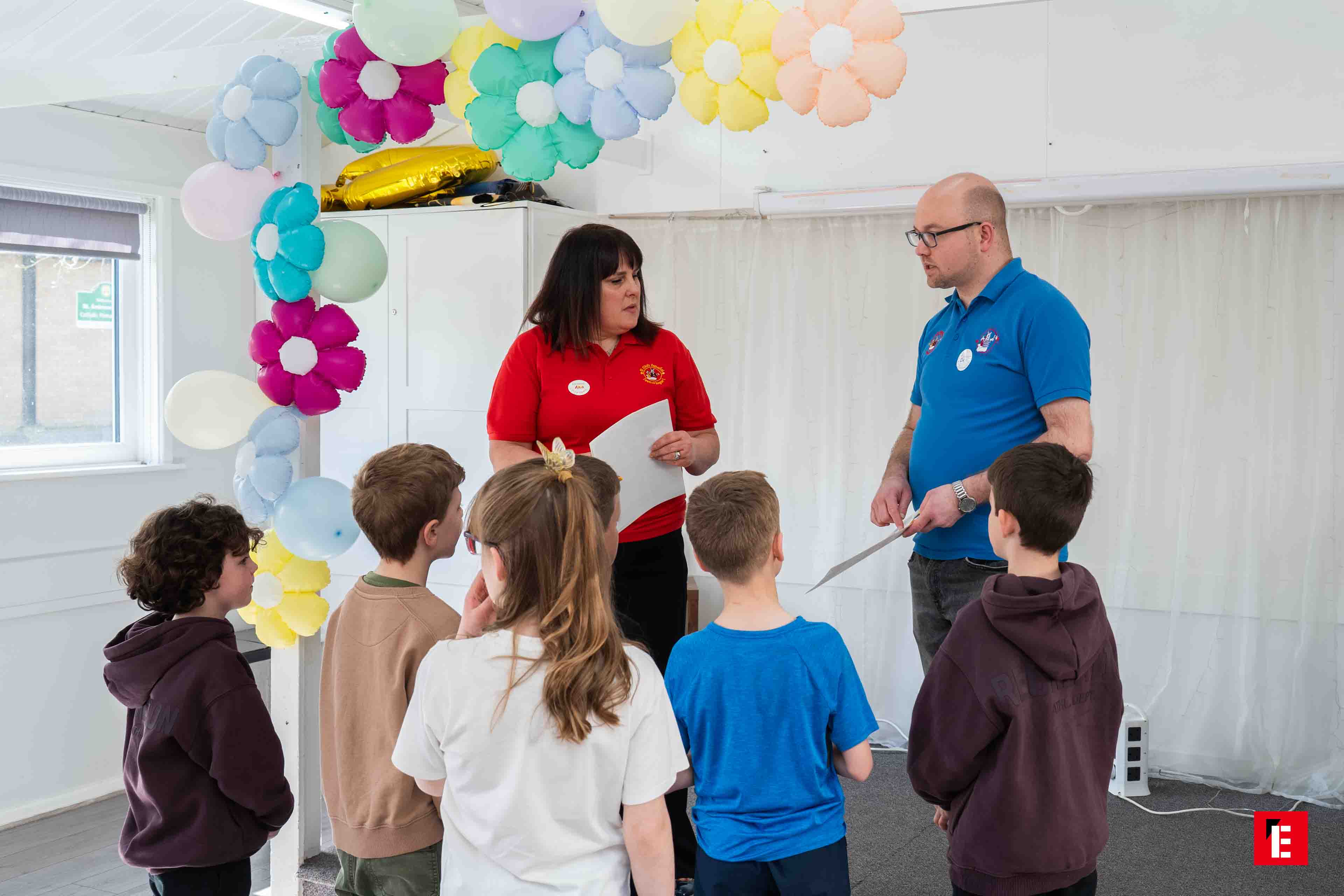 childrens pastel balloon workshop with instructors
