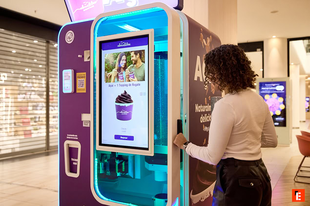 kiosco autoservicio de helados con pantalla táctil