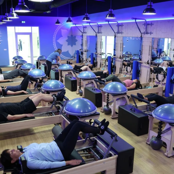 seance club pilates studio reformer