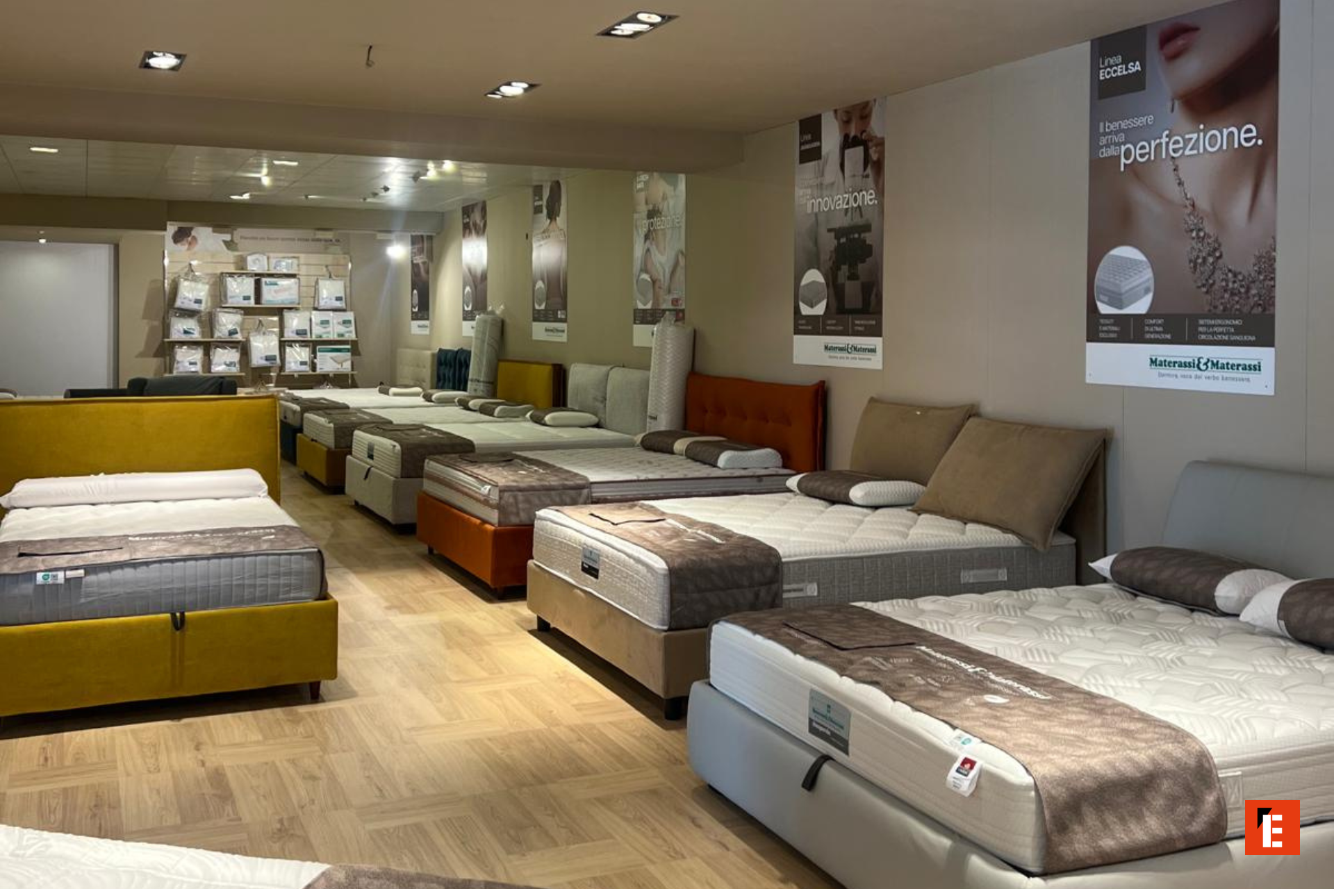 showroom materassi: esposizione letti e accessori