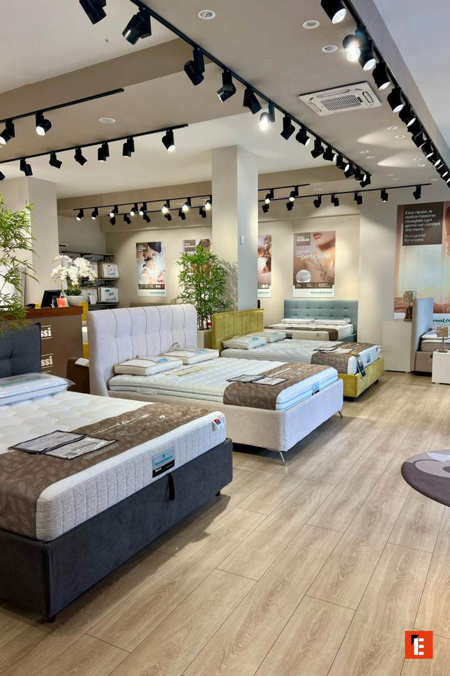 showroom materassi e letti: esposizione moderna e accogliente