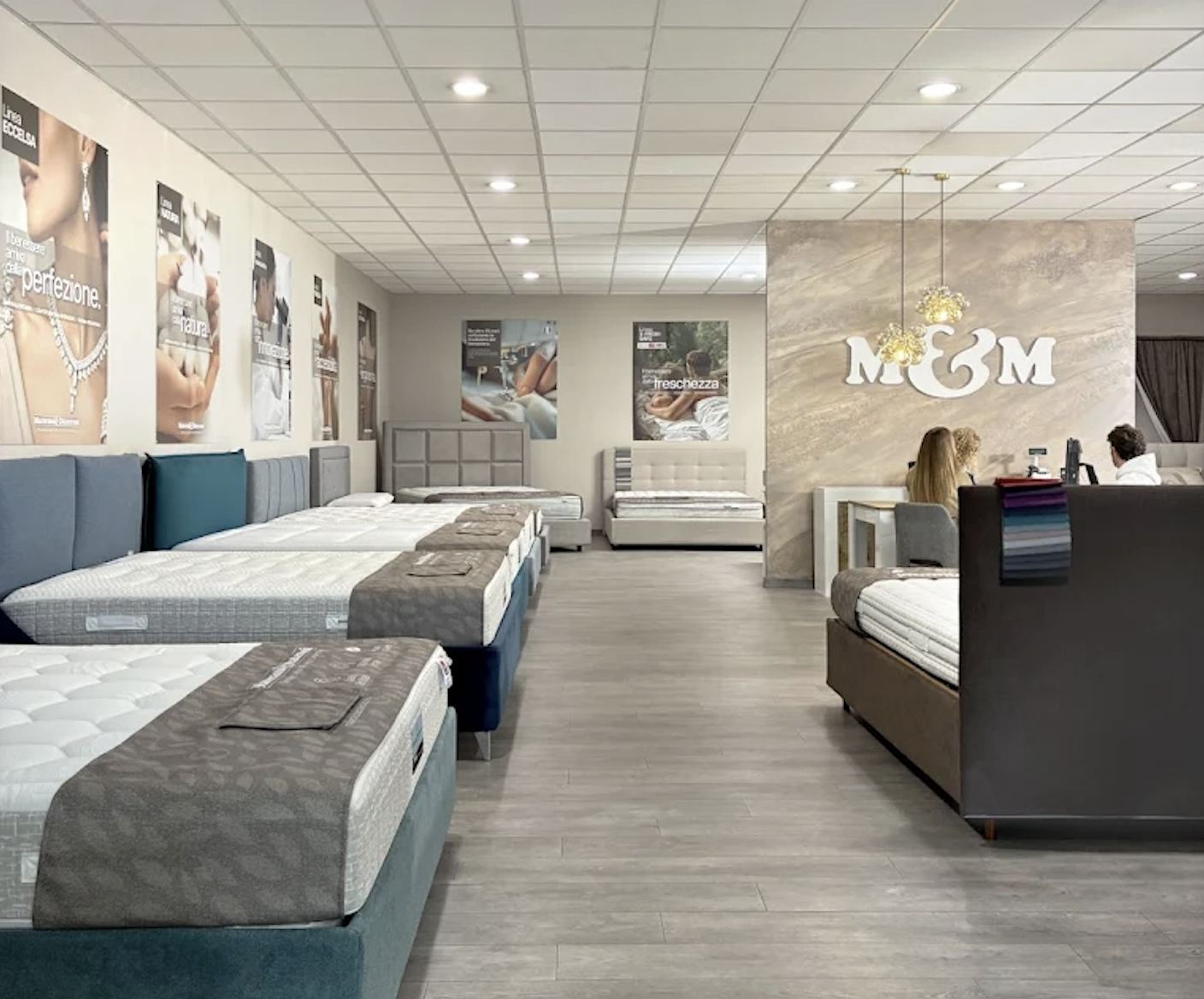 showroom materassi moderni e luminosi