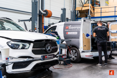 réparation pare brise mercedes en atelier spécialisé