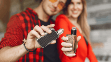 comparativa de vaporizadores box mods metálicos en mano