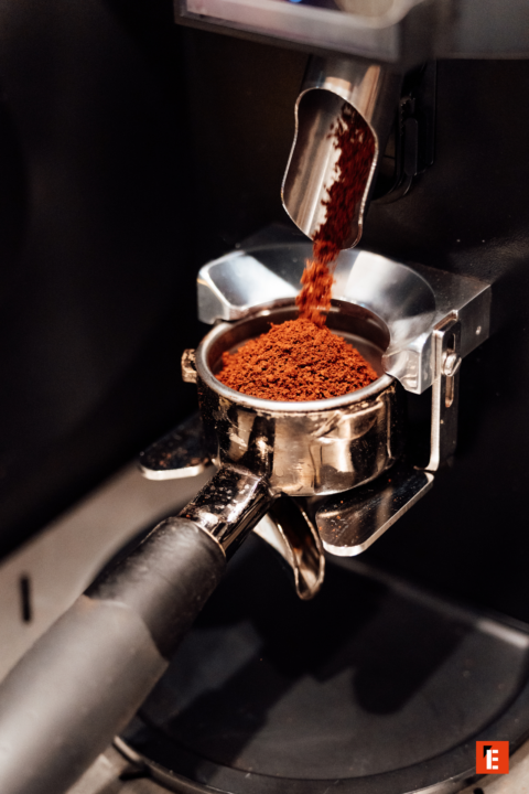 mouture despresso dans le porte filtre inox