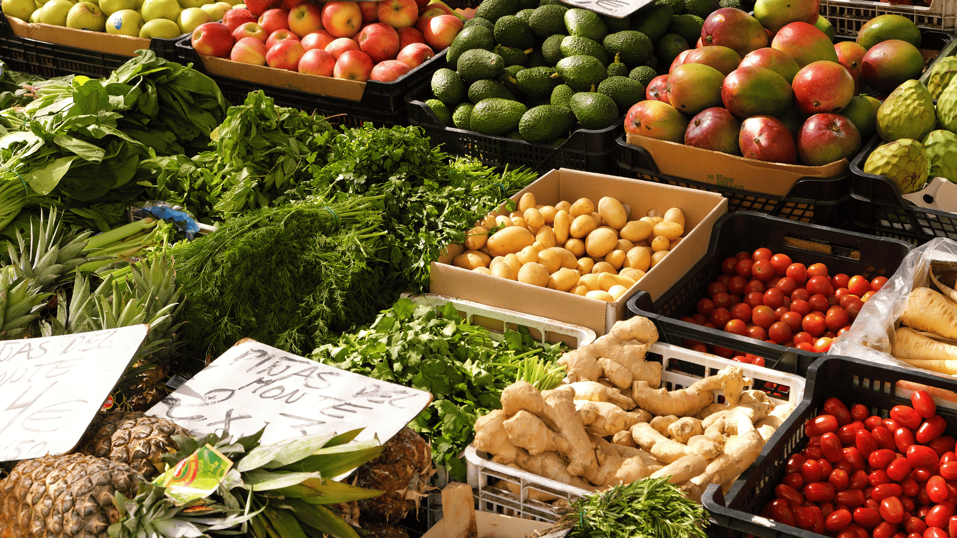 mercado de frutas, verduras y hierbas frescas