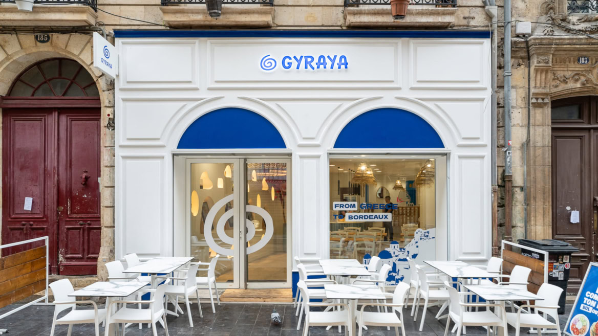 gyraya bordeaux : restaurant grec et terrasse bleue