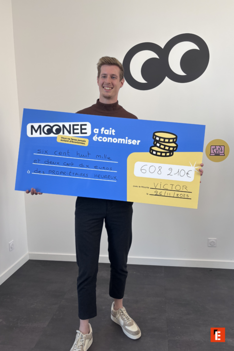 lauréat moonee avec chèque géant de 608 210 €