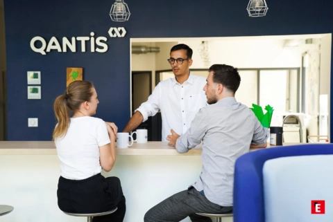 pausa caffè e colloquio informale da qantis