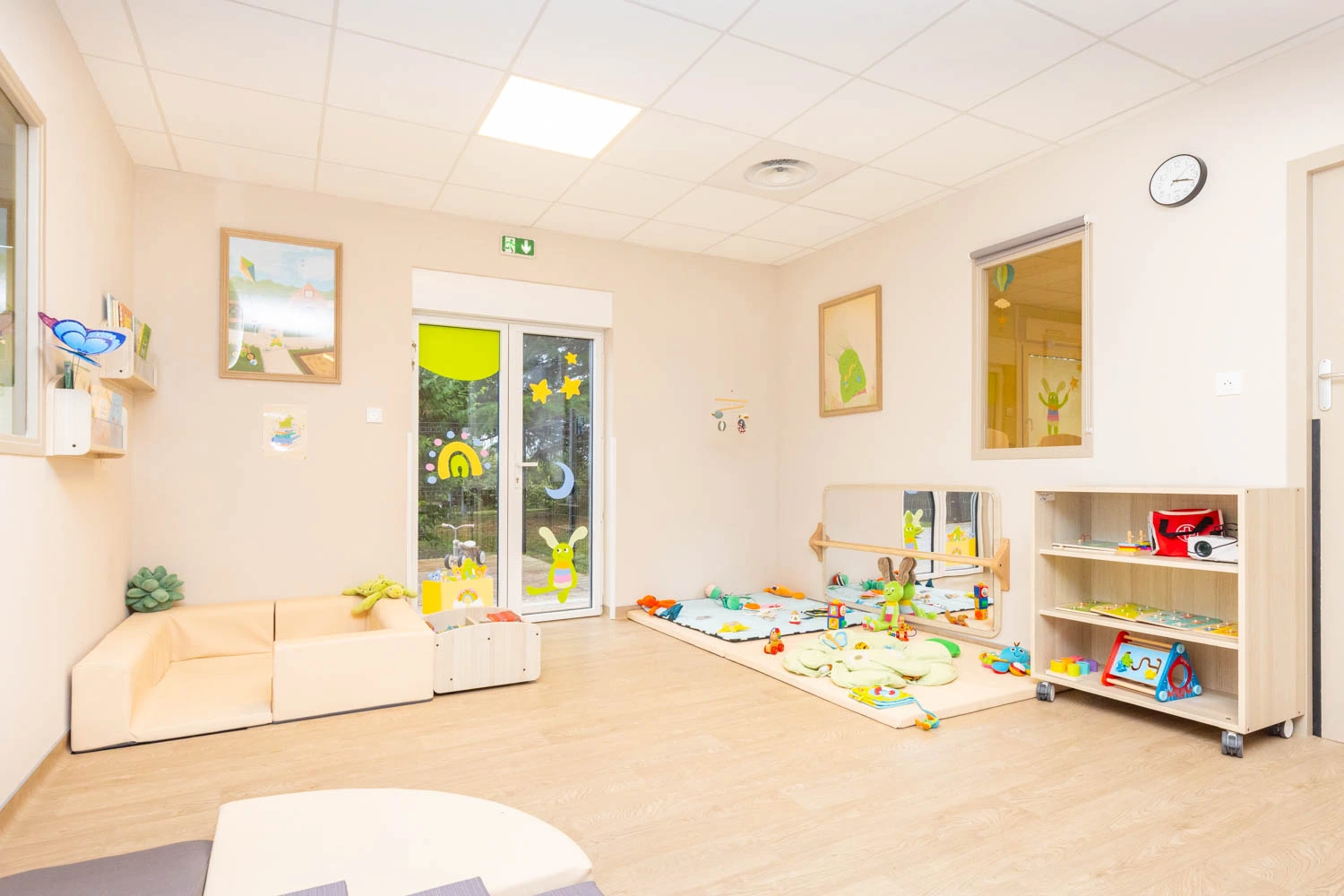 salle de jeux bébé lumineuse à nancy