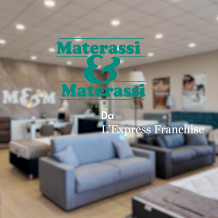 showroom moderno di materassi e divani
