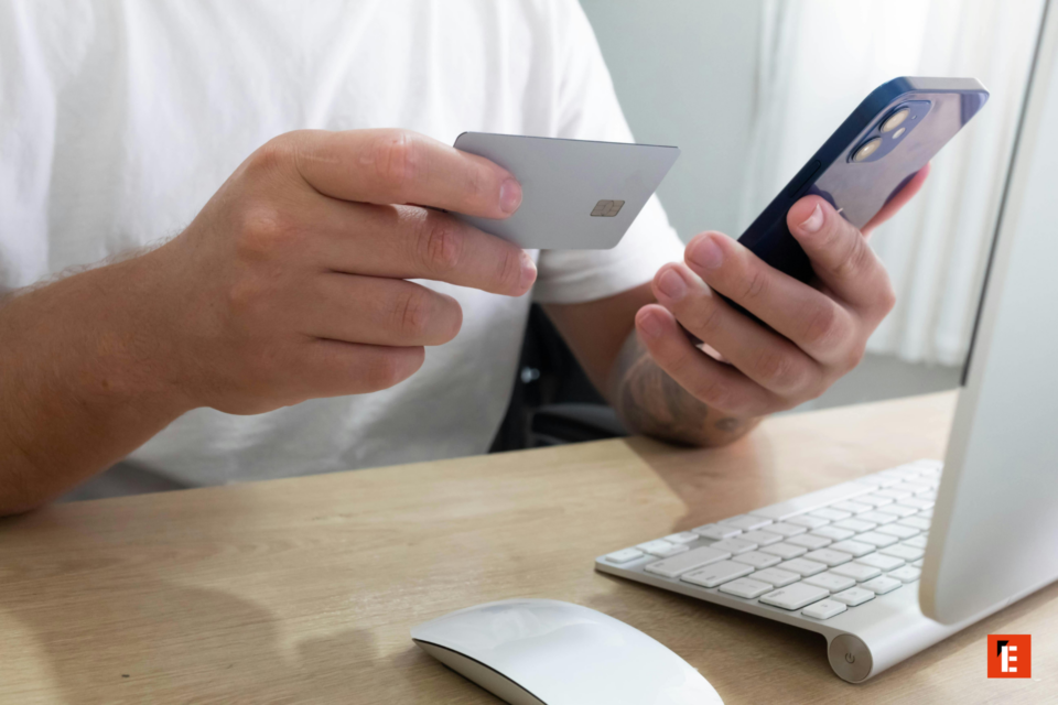 paiement mobile : carte bancaire et smartphone