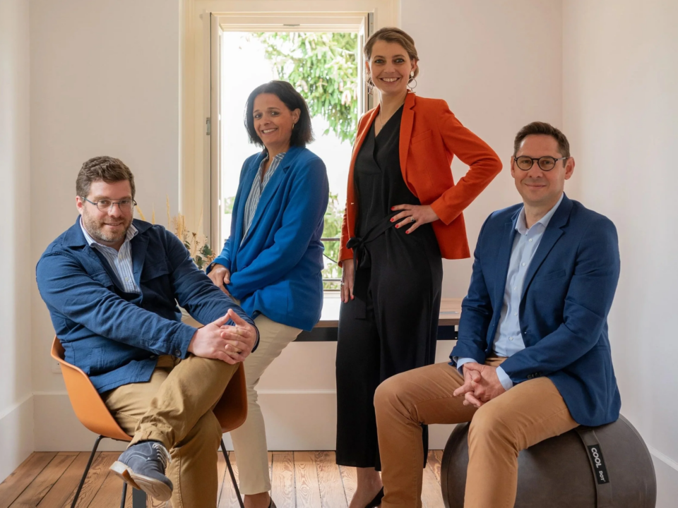 portrait dÉquipe professionnelle et décontractée